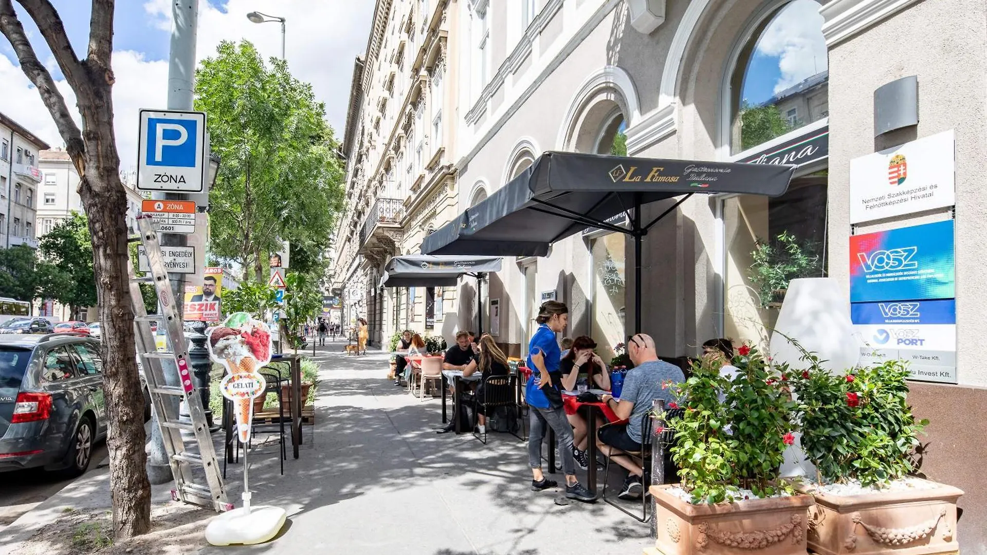 Very Central - Easy Access Budapest Hungary