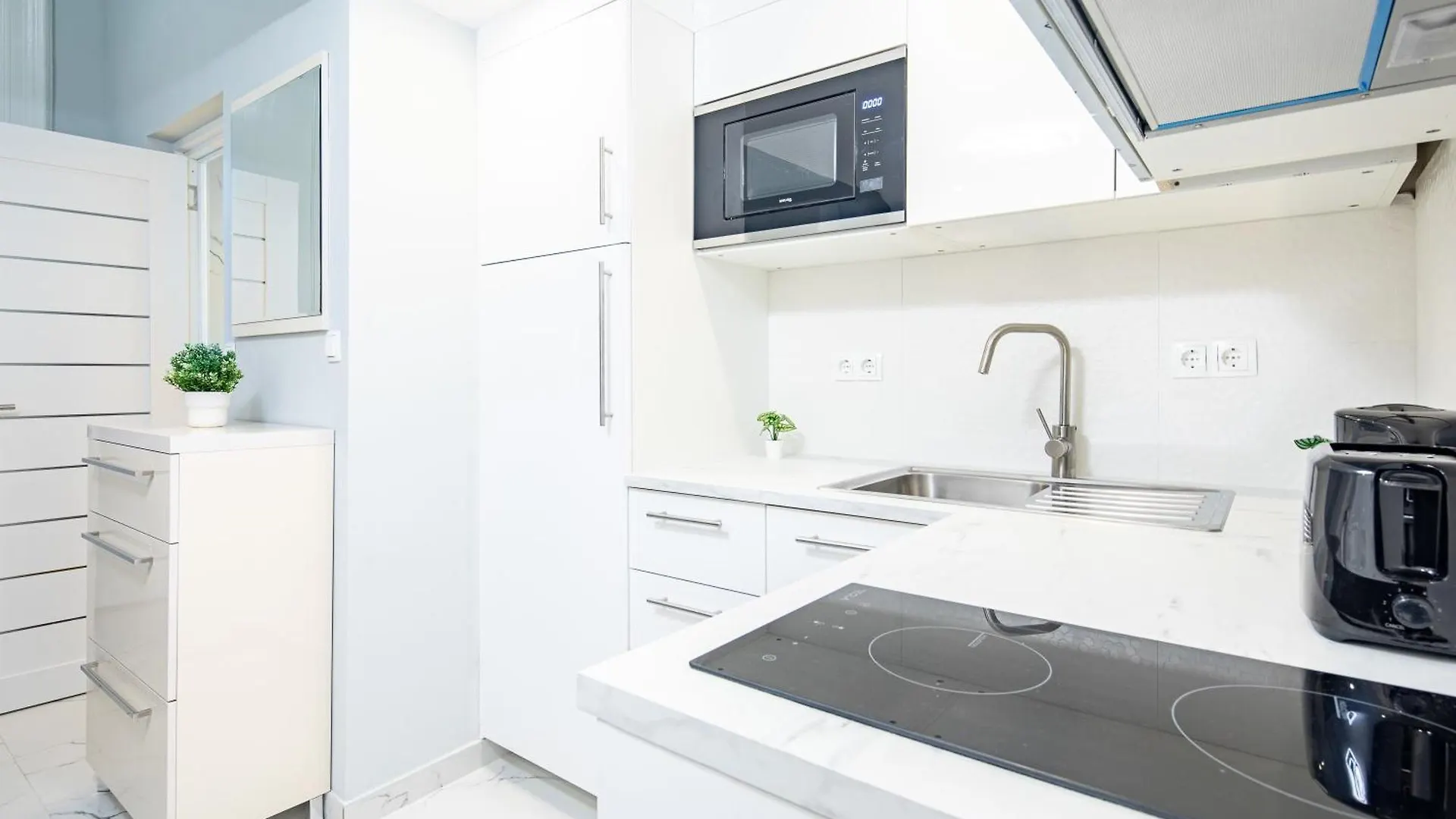 Apartment Very Central - Easy Access Budapest